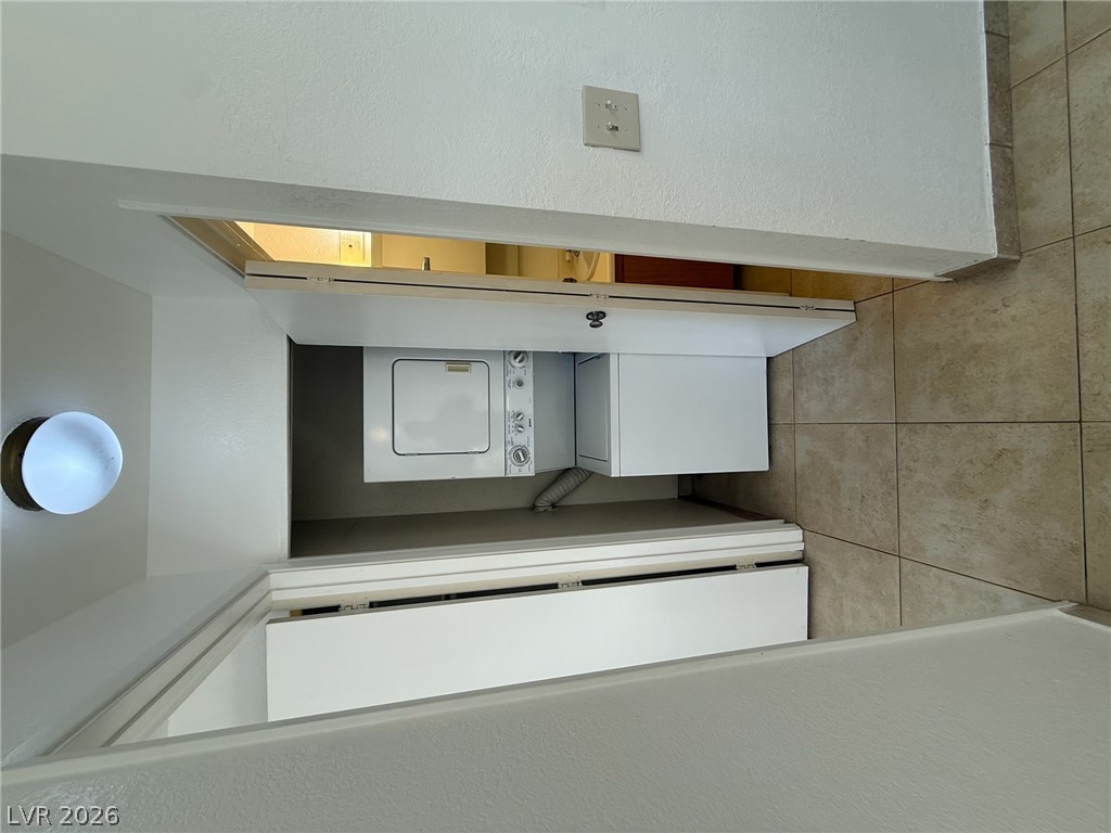 440 Elm Drive 103 Property Photo 6