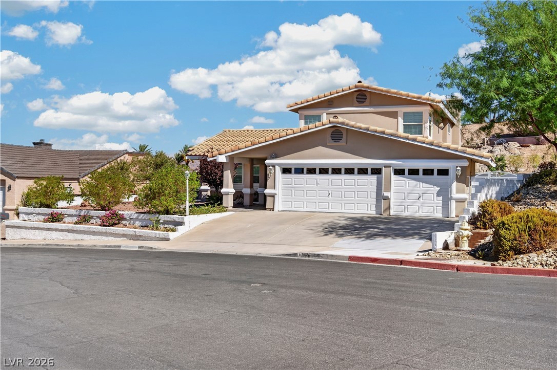 1049 Geranium Drive Property Photo 10