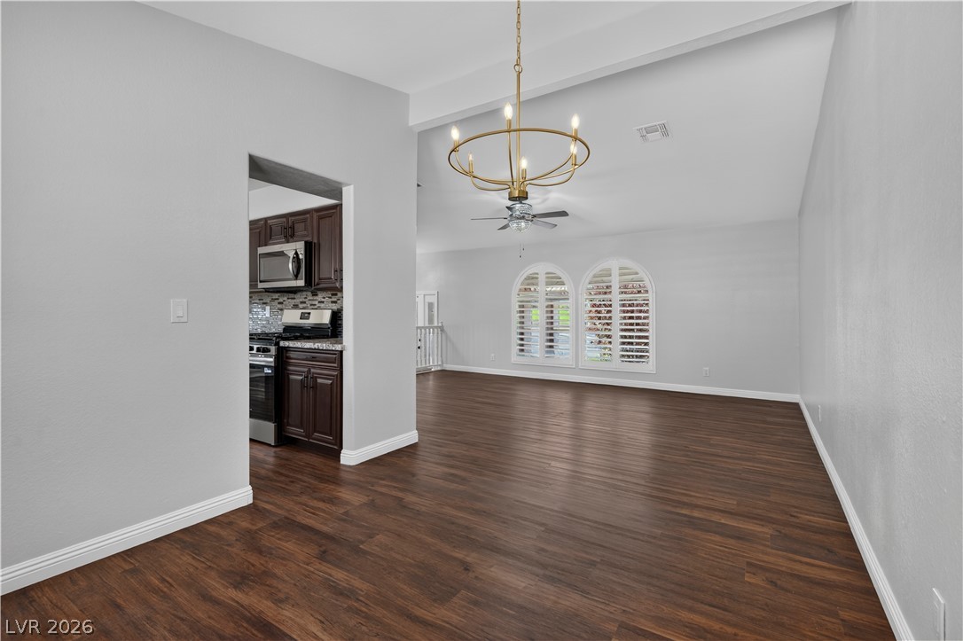 1049 Geranium Drive Property Photo 23