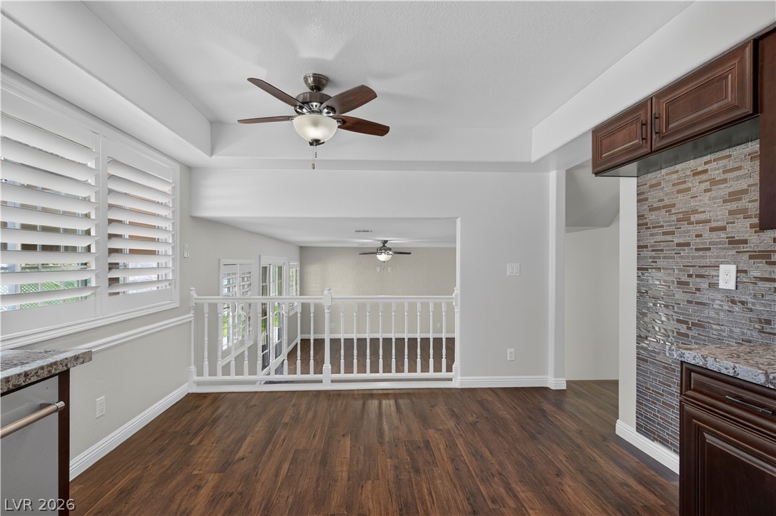1049 Geranium Drive Property Photo 27