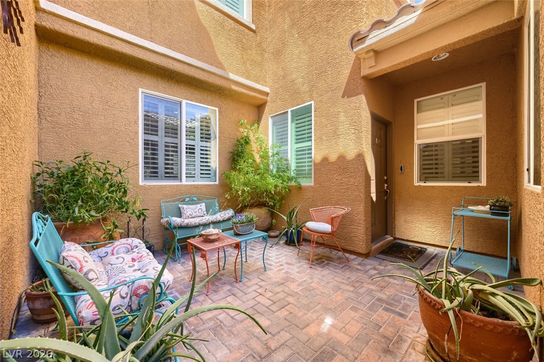 2621 Rainbow River Drive Property Photo 2