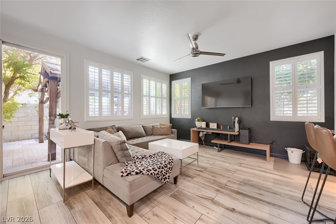 2621 Rainbow River Drive Property Photo 3