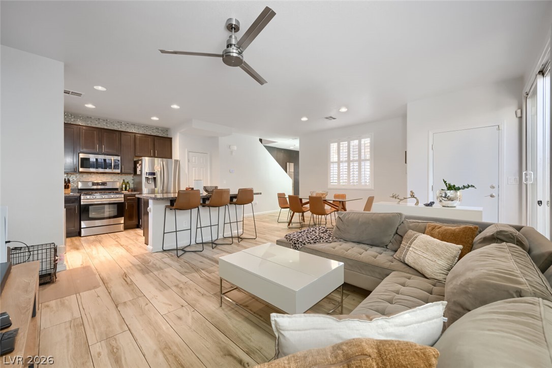 2621 Rainbow River Drive Property Photo 4