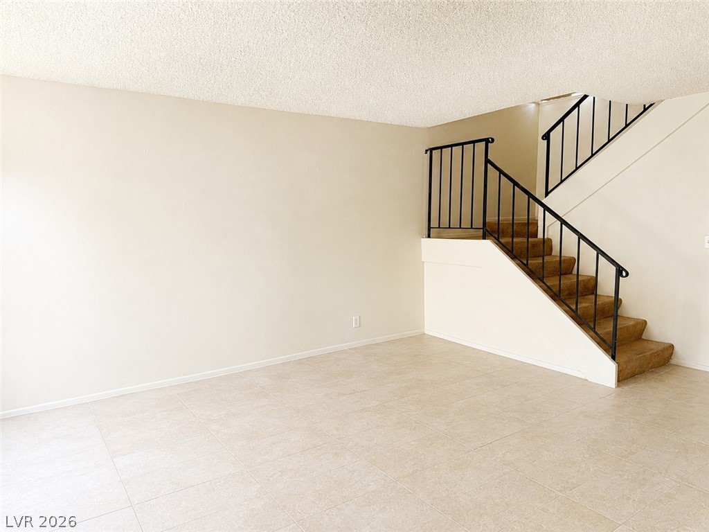 4338 Caliente Street 12 Property Photo 4