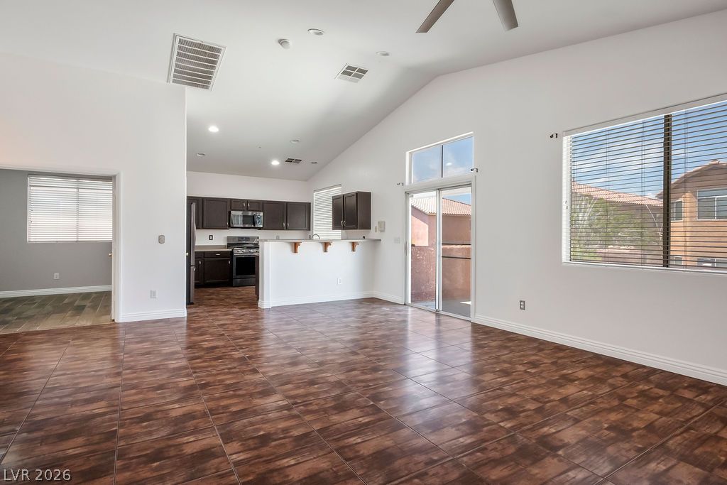 5913 Running Horse Drive Property Photo 29