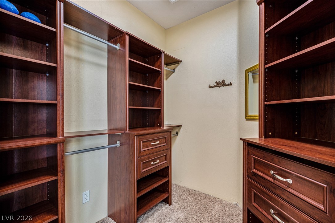 724 Pinnacle Heights Lane Property Photo 40