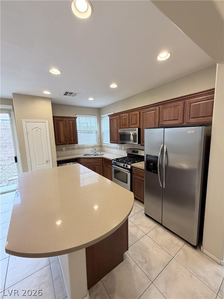 9118 Wine Cellar Avenue Property Photo 6