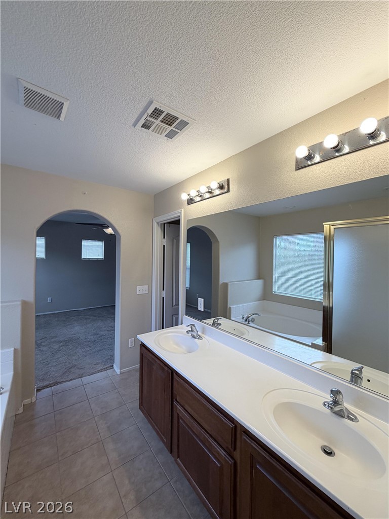 9118 Wine Cellar Avenue Property Photo 17