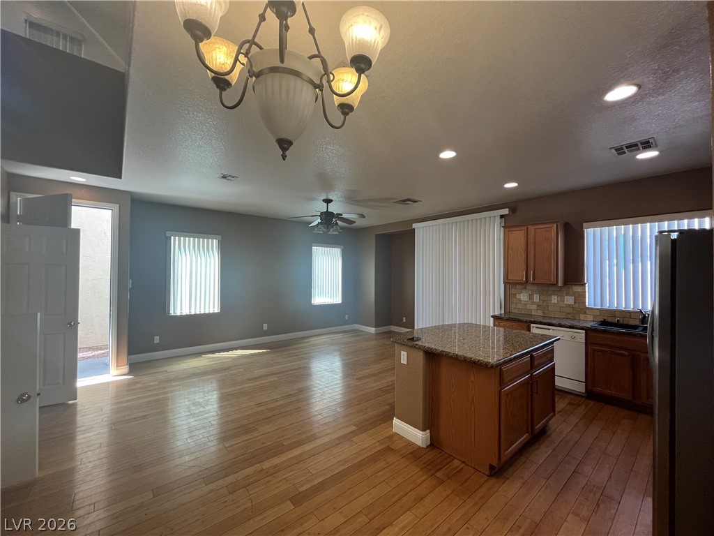 6547 Goldfield Street Property Photo 4