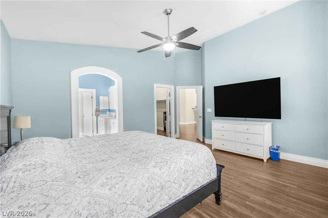 6718 Hawthorne Creek Court Property Photo 23
