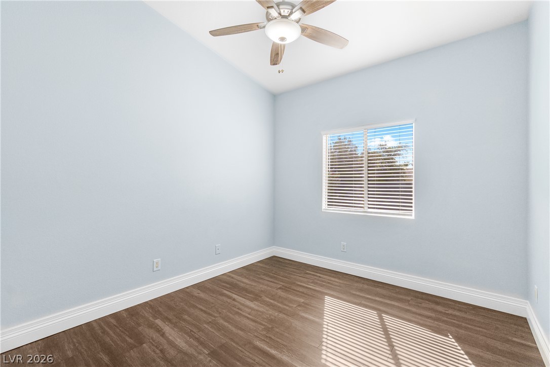 6718 Hawthorne Creek Court Property Photo 31