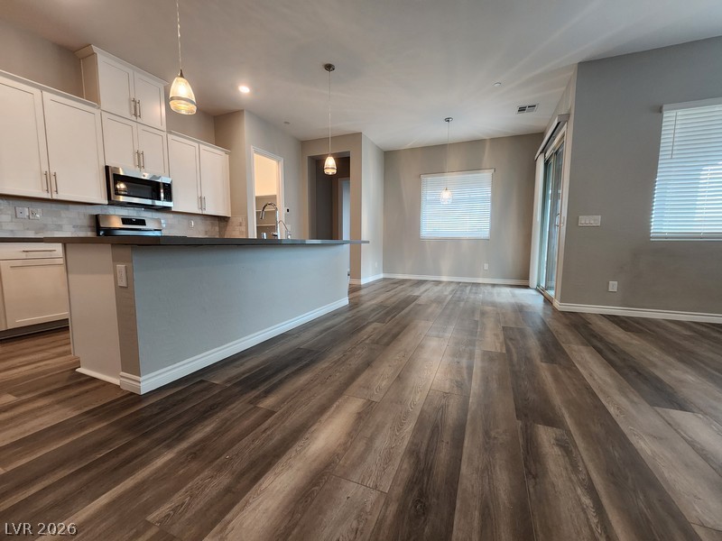 254 Tallis Hills Avenue Property Photo 3