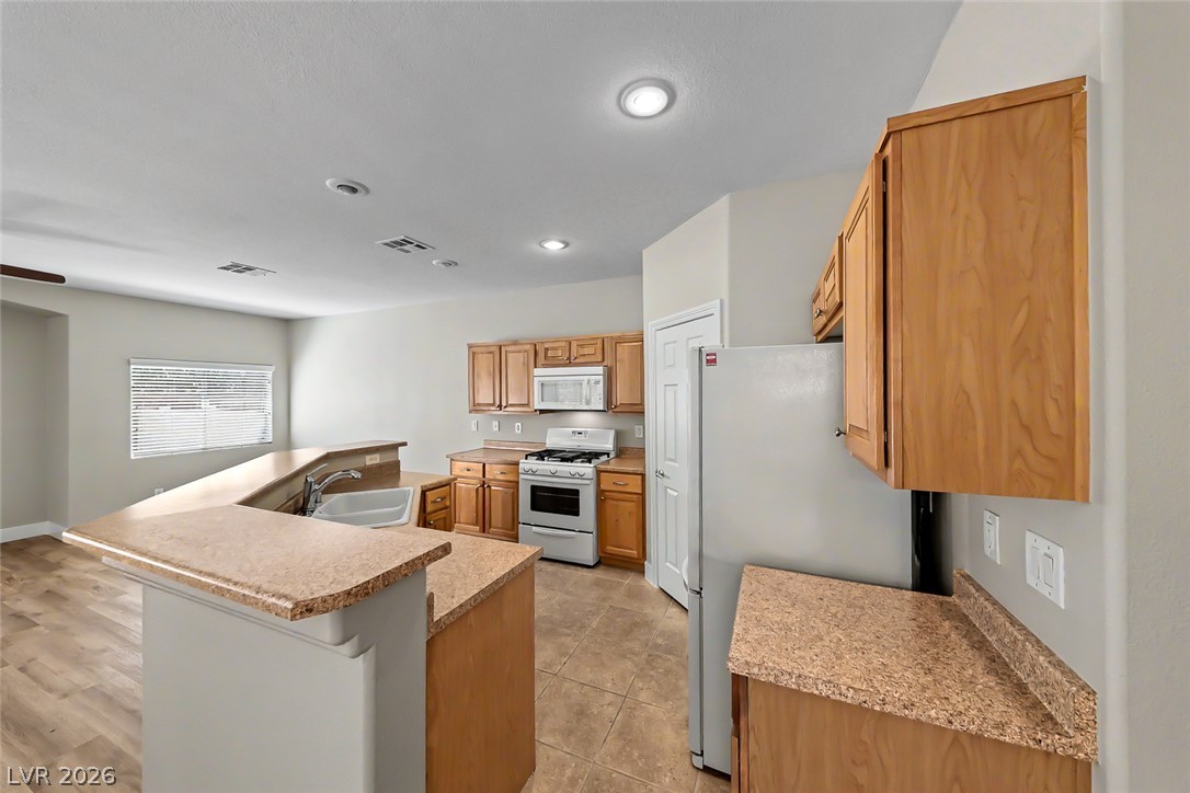 8685 Traveling Breeze Avenue 103 Property Photo 16