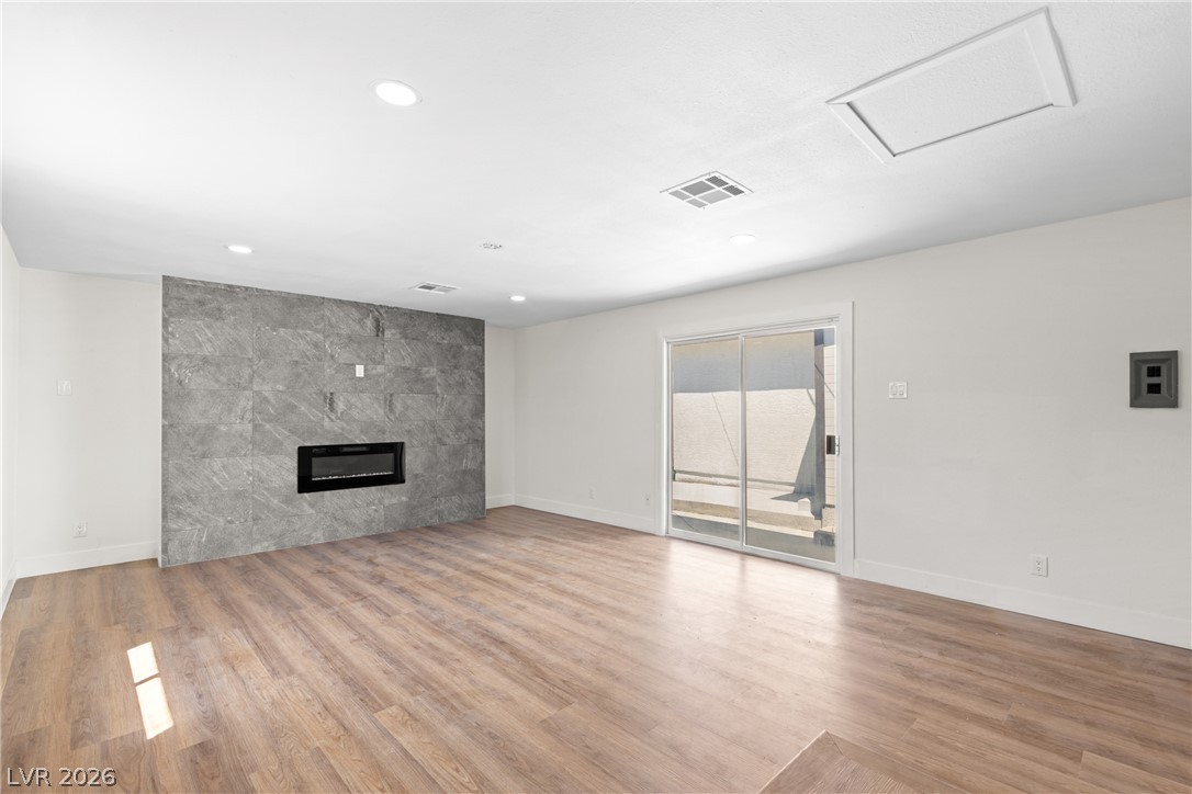 1921 Manhattan Drive Property Photo 10