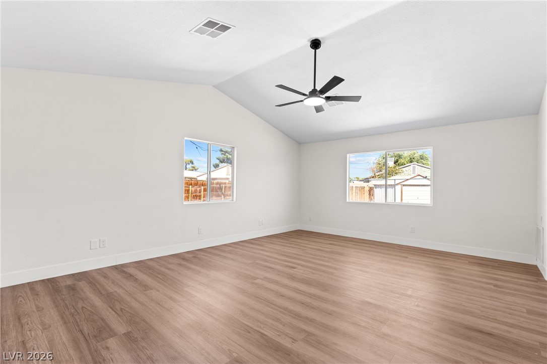 1921 Manhattan Drive Property Photo 12