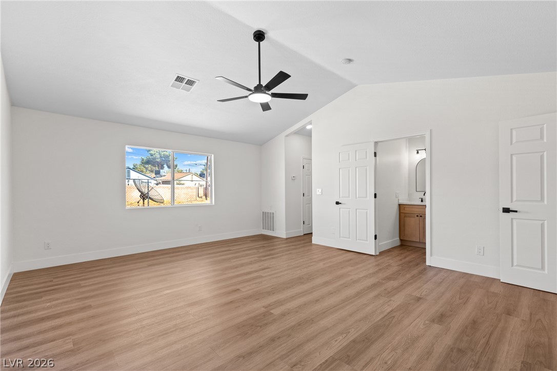 1921 Manhattan Drive Property Photo 13