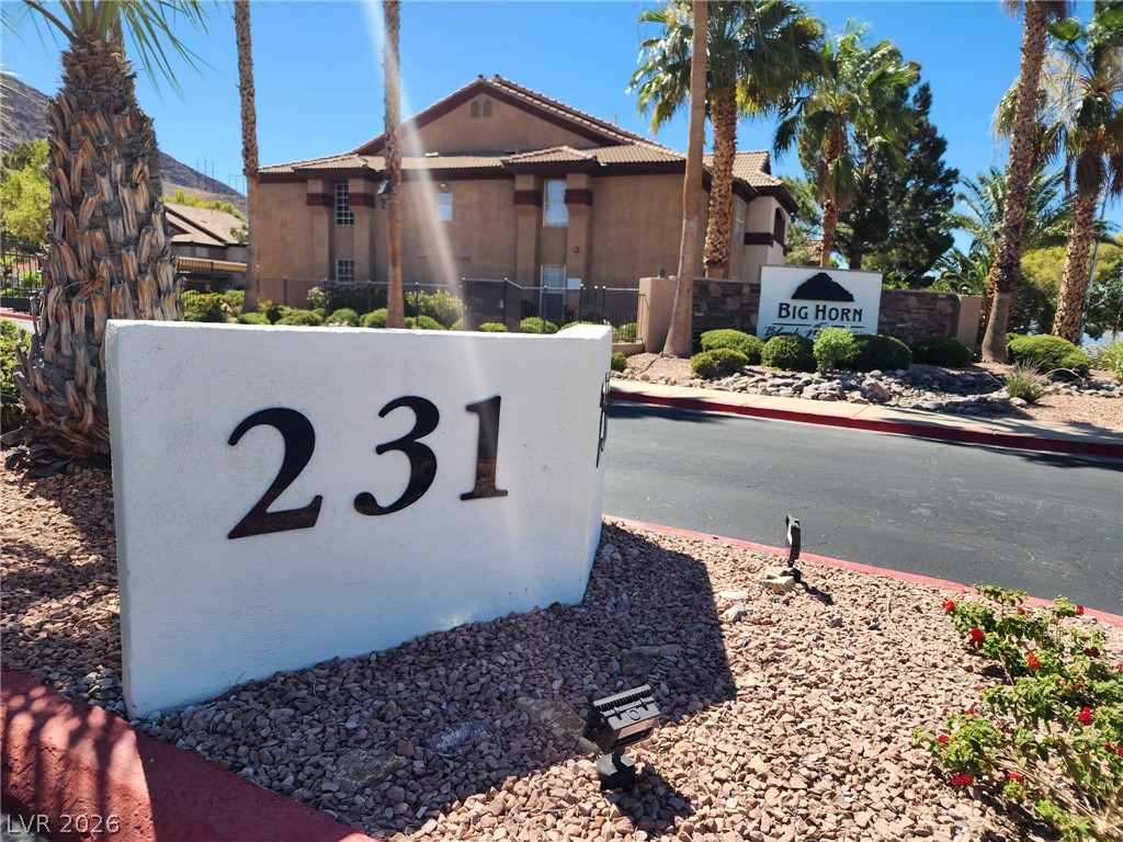 231 Horizon Ridge Parkway 1127 Property Photo 5