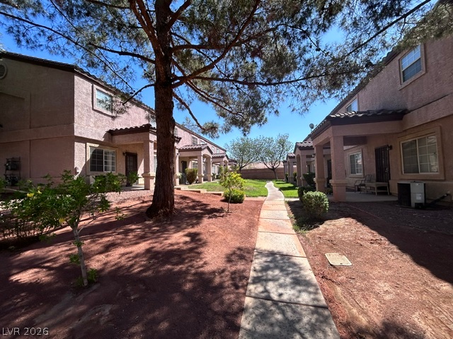 2501 Sierra Luna Avenue 102 Property Photo 3
