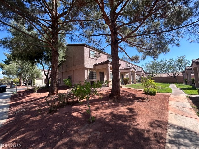 2501 Sierra Luna Avenue 102 Property Photo 4