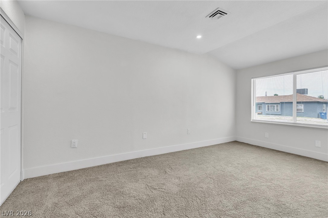 228 Earl Street Property Photo 31