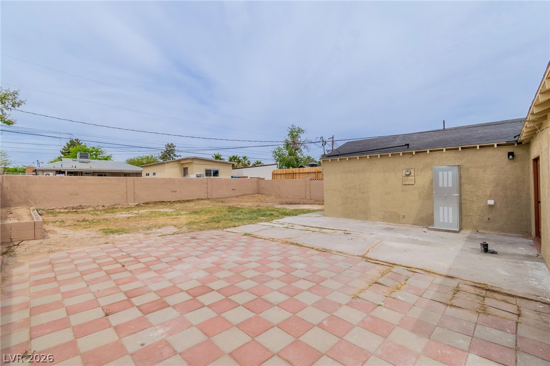 228 Earl Street Property Photo 38