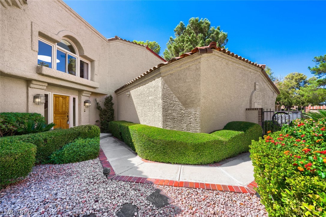 7761 Spanish Lake Drive Property Photo 4