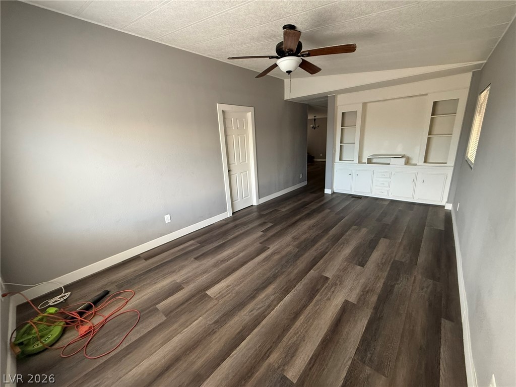 4395 Amargosa Way Property Photo 9