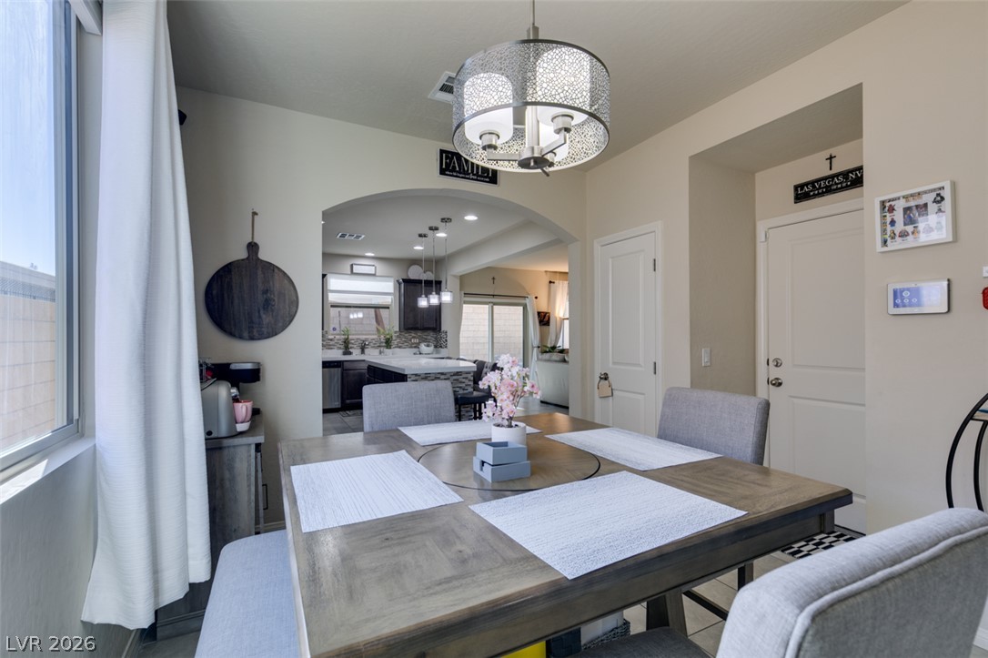 153 Tree Shot Court Property Photo 5