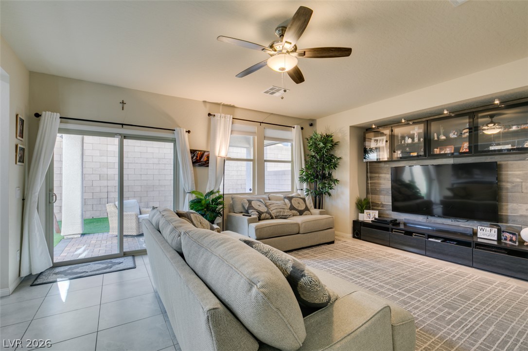 153 Tree Shot Court Property Photo 15
