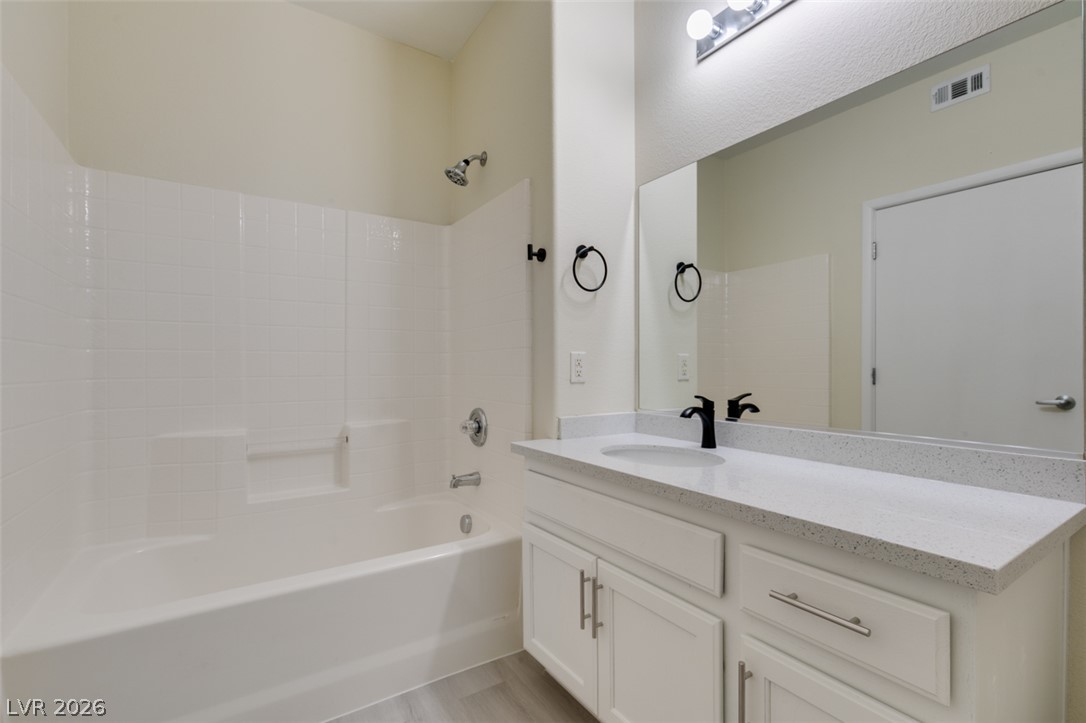 50 Aura De Blanco Street 3104 Property Photo 32