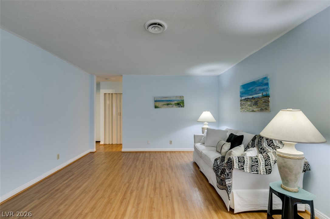 3422 Pecos Way Property Photo 7