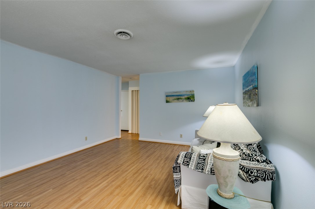 3422 Pecos Way Property Photo 8