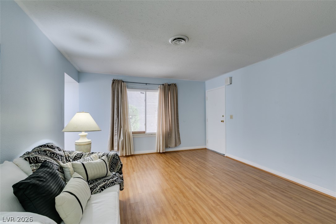 3422 Pecos Way Property Photo 11