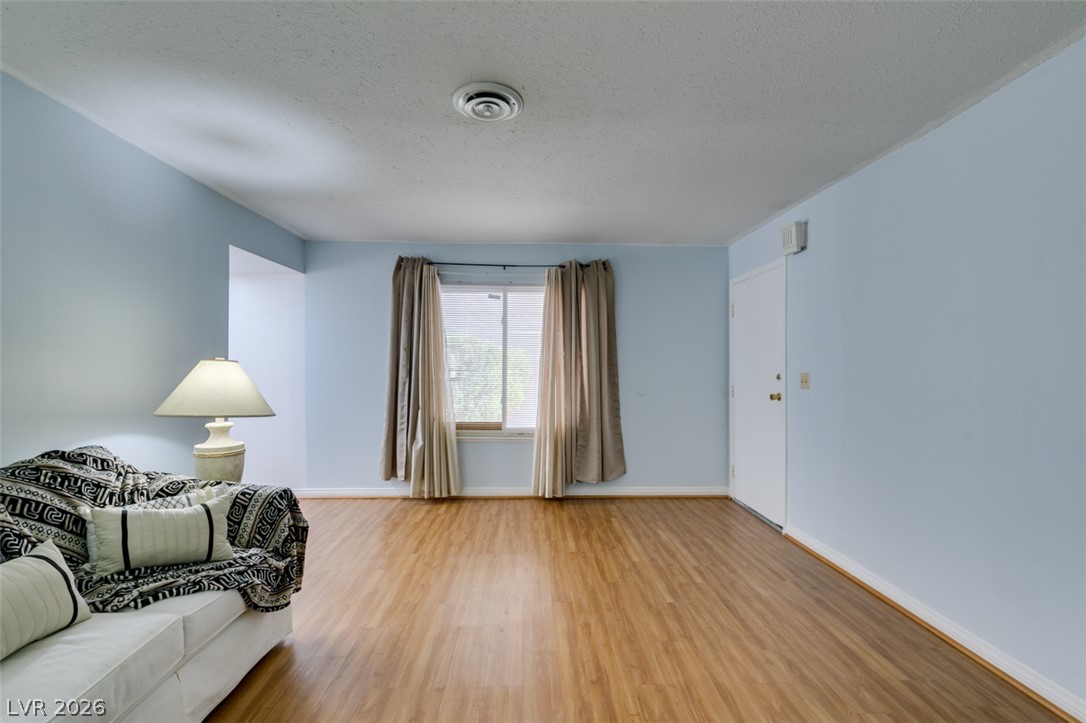 3422 Pecos Way Property Photo 12