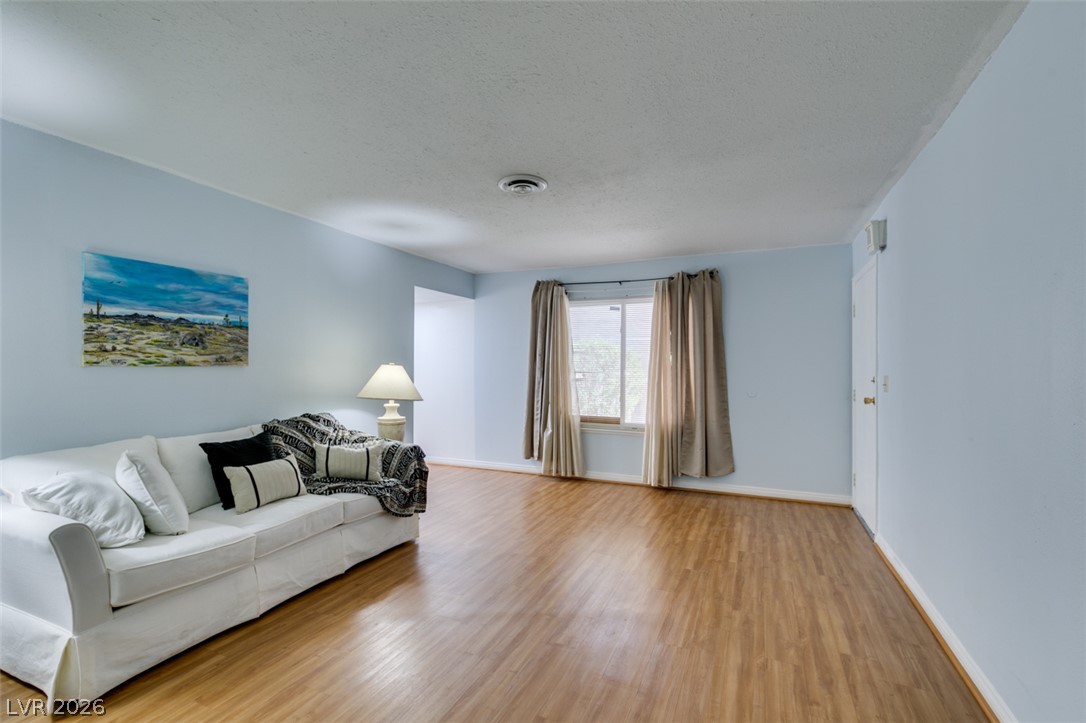 3422 Pecos Way Property Photo 13