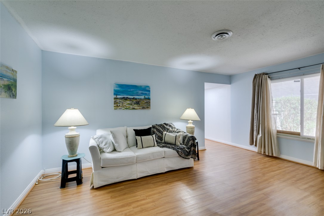 3422 Pecos Way Property Photo 14