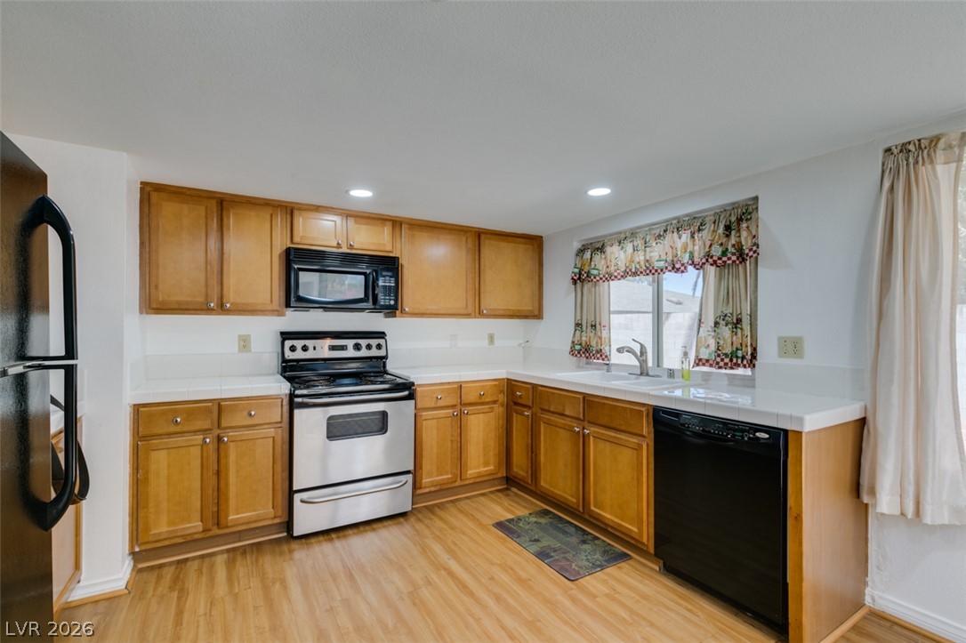3422 Pecos Way Property Photo 16