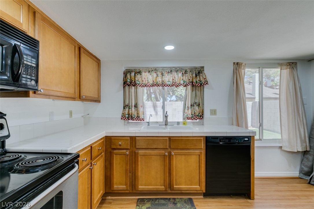 3422 Pecos Way Property Photo 17