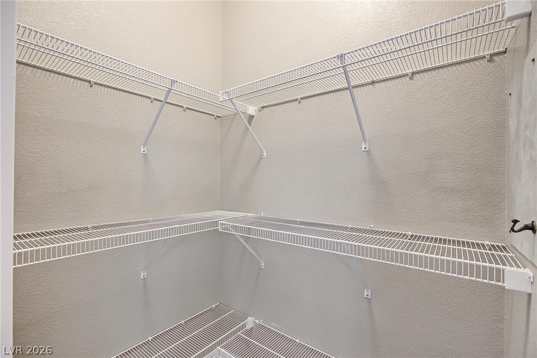 932 Glenhaven Place Property Photo 16
