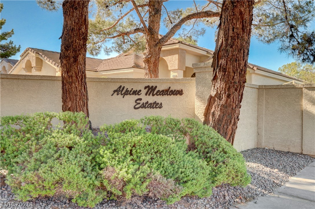 5551 Tahoe Meadows Court Property Photo 4