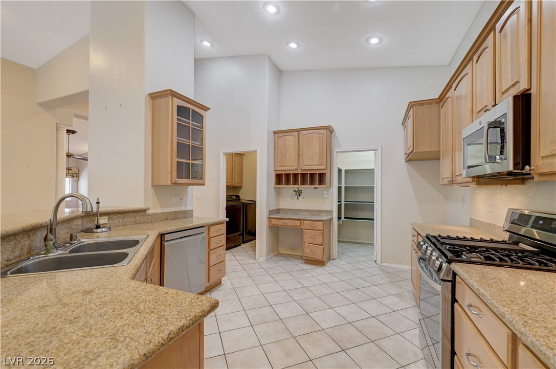5551 Tahoe Meadows Court Property Photo 10