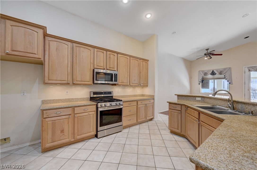 5551 Tahoe Meadows Court Property Photo 12