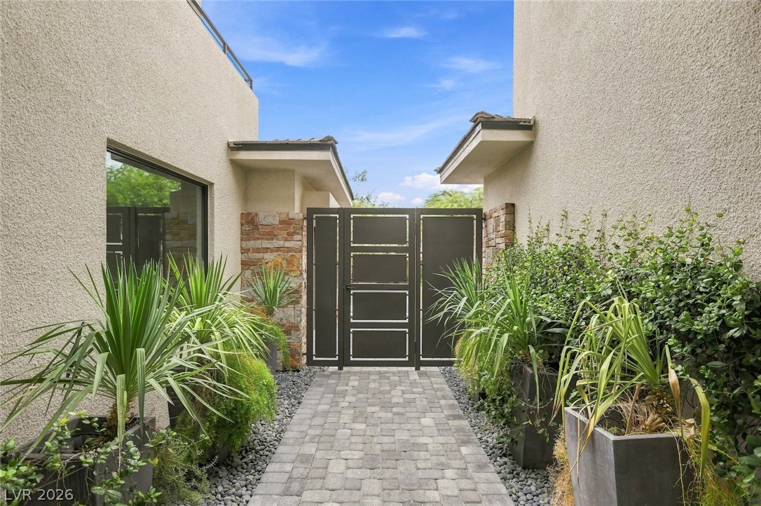 1 Moonfire Drive Property Photo 6