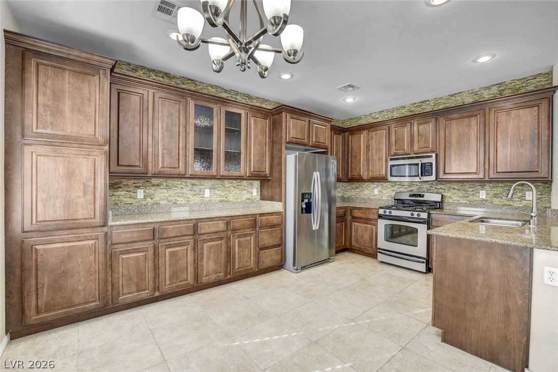 9353 Black Wolf Avenue Property Photo 11