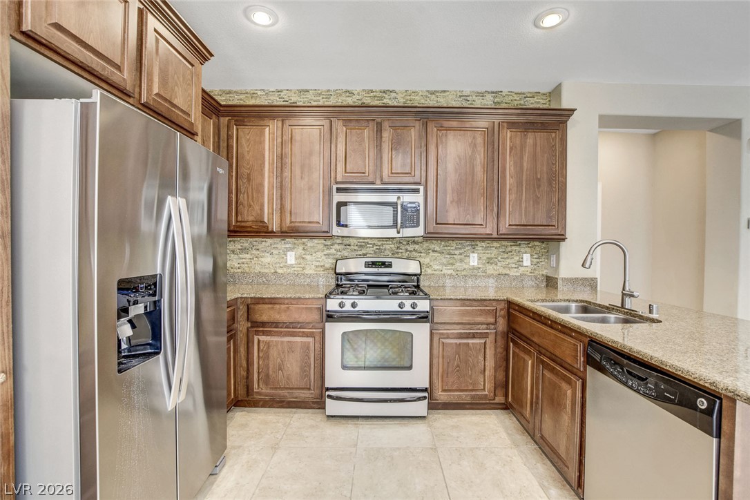 9353 Black Wolf Avenue Property Photo 13
