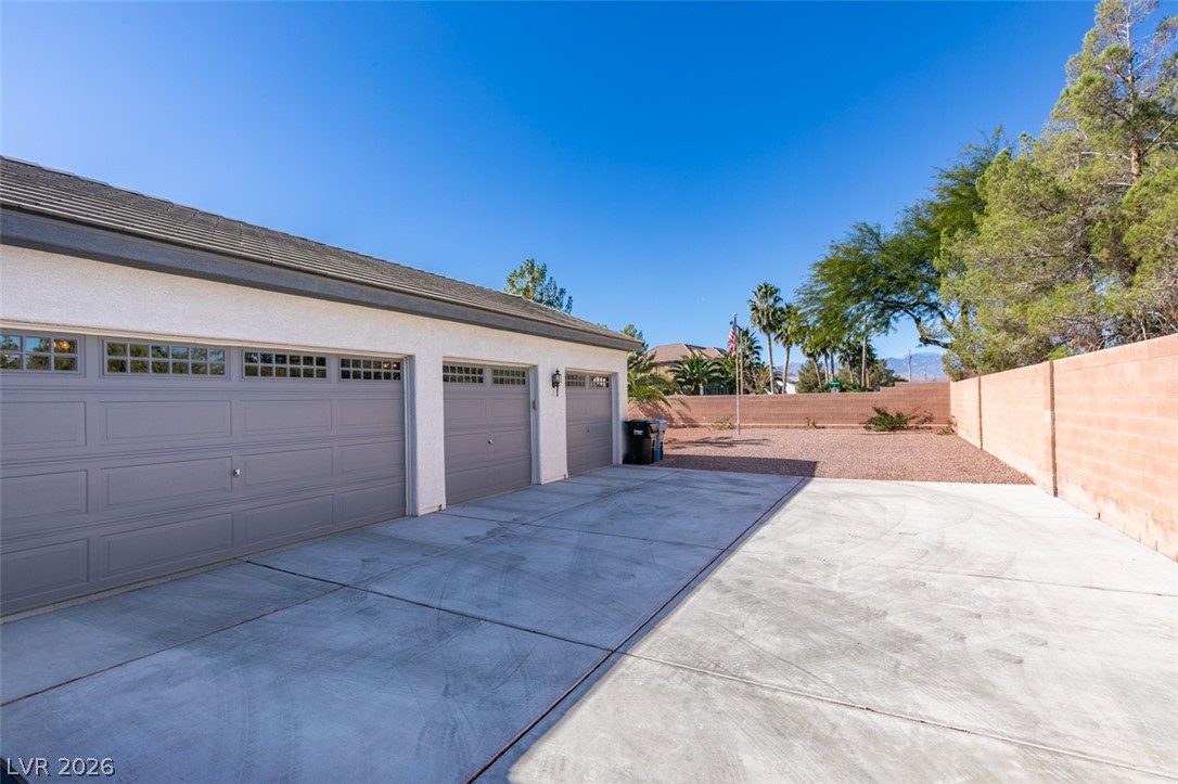 8125 Soledad Canyon Street Property Photo 13