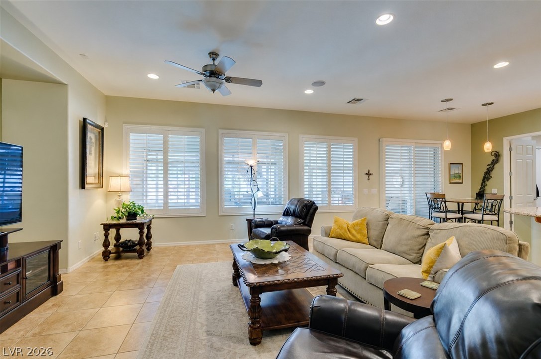 8125 Soledad Canyon Street Property Photo 27