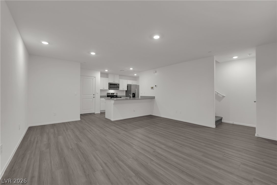 6917 Stafford Hill Street Property Photo 10