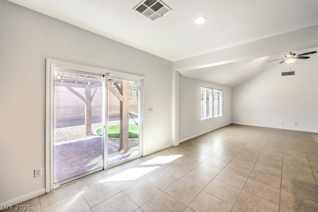8229 San Mateo Street Property Photo 17