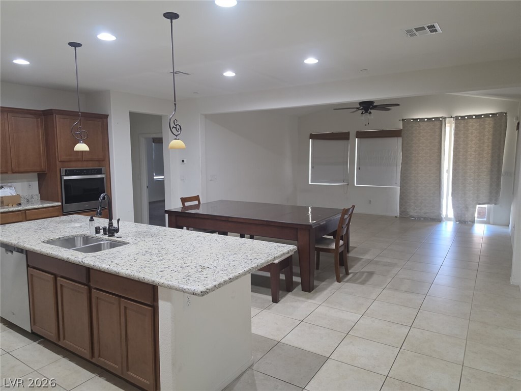 329 Homeward Way Property Photo 3